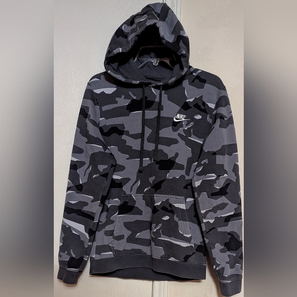 Nike Sportswear Camo-Print Fleece Hoodie Sweatshirt Size S Used Exc MSRP $65 - Picture 3 of 7